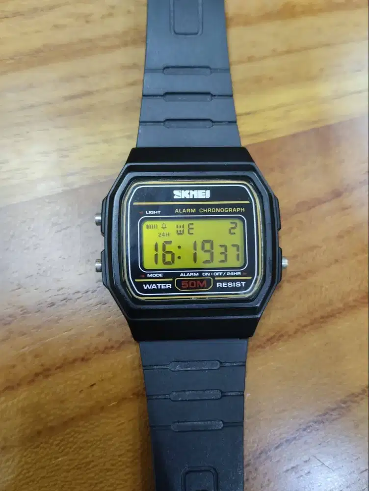 Jam Tangan Digital Skmei 1412 (Homage Casio F91W)