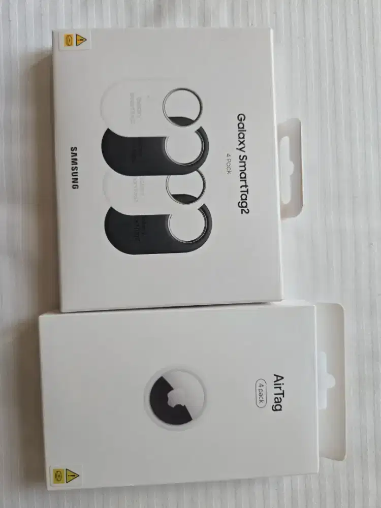 Galaxy SmartTag2 (4 Pack) + Apple AirTag (4 Pack) — Segel, Original