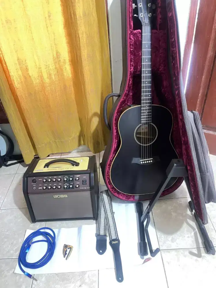 Gitar Taylor  (bersertifikat)+ Amply +standing gitar, kabel Aux, Strap