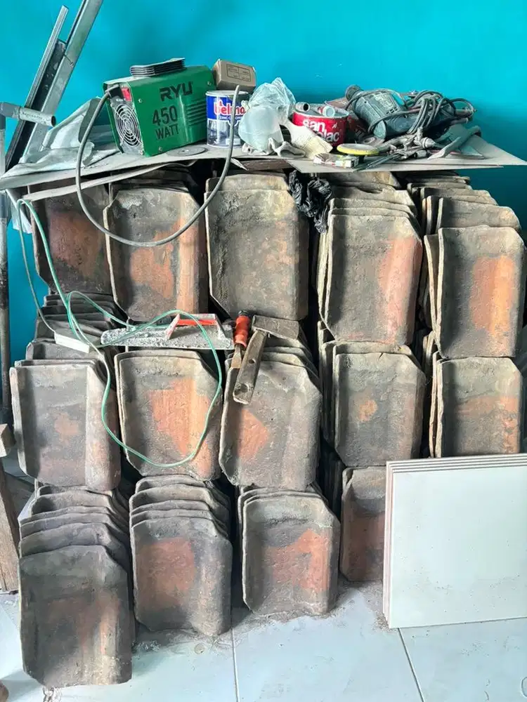 Genteng bekas pemakaian rumah