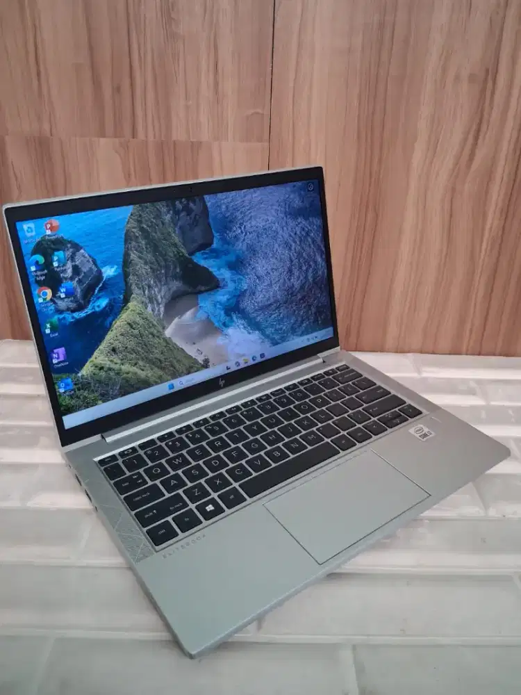 Laptop HP EliteBook 830 G7