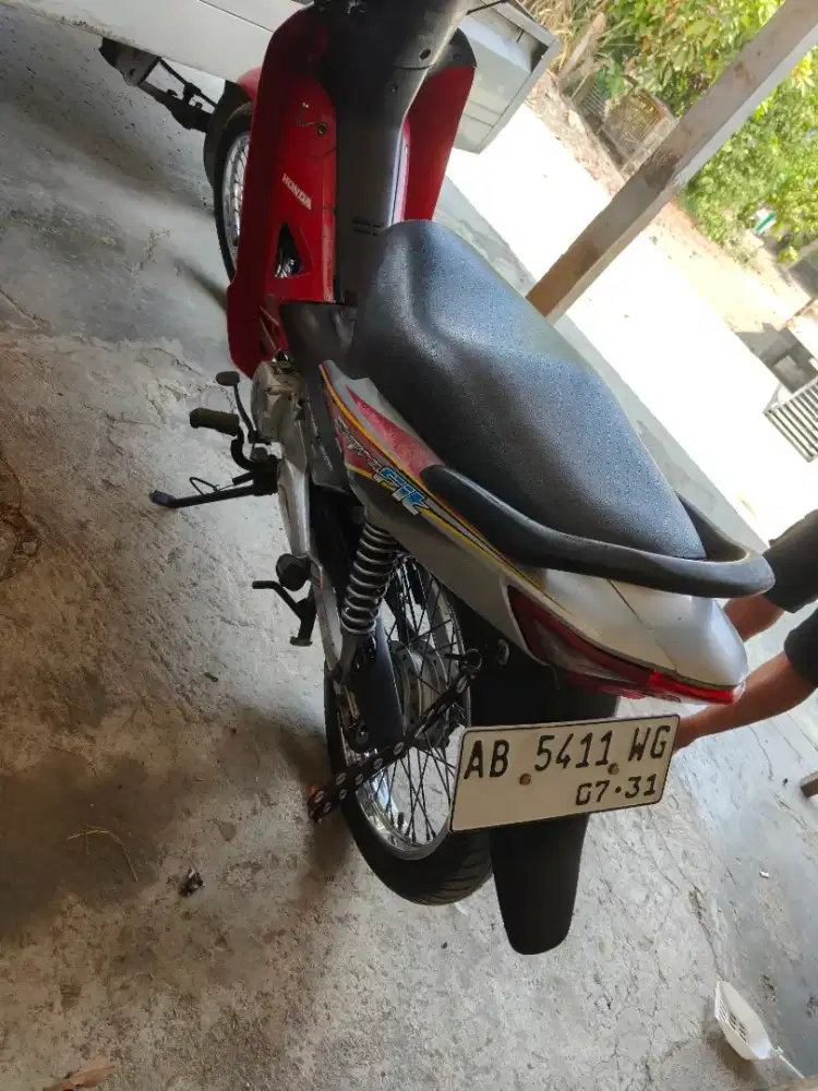 Supra fit bagasi THN 2006 plat AB Bantul