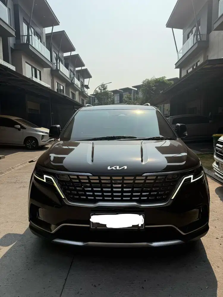 Kia Carnival 2022 low km  antik