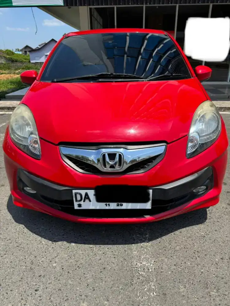 Honda BRIO Matic Tahun 2014 Warna Merah