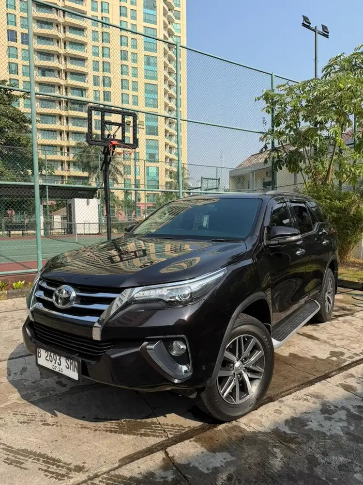 Fortuner VRZ 2.4 2017 pmk Burgundy Brown Pribadi