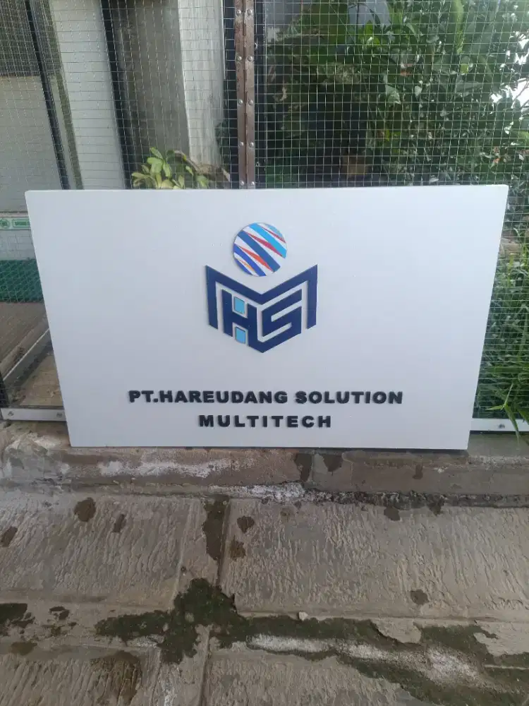 Papan nama kantor indor dan outdor