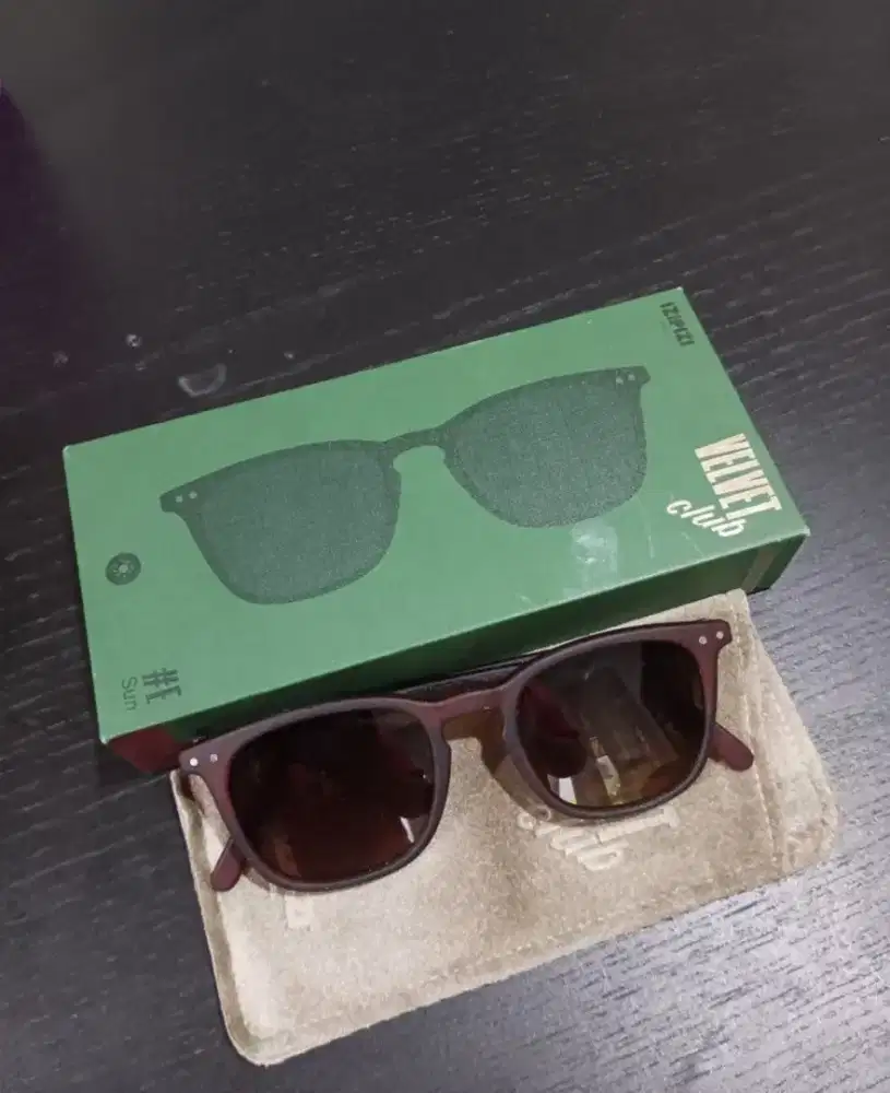 IZIPIZI Kacamata Sunglasses UV Protection