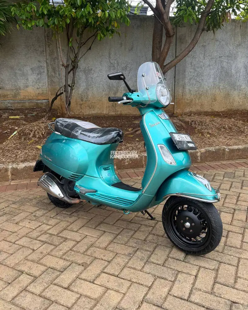 VESPA LX 150 3V 2013 TERMURAH