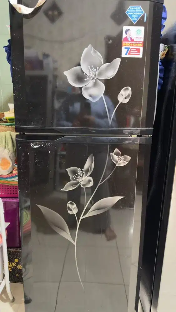 Kulkas sanken 2 pintu