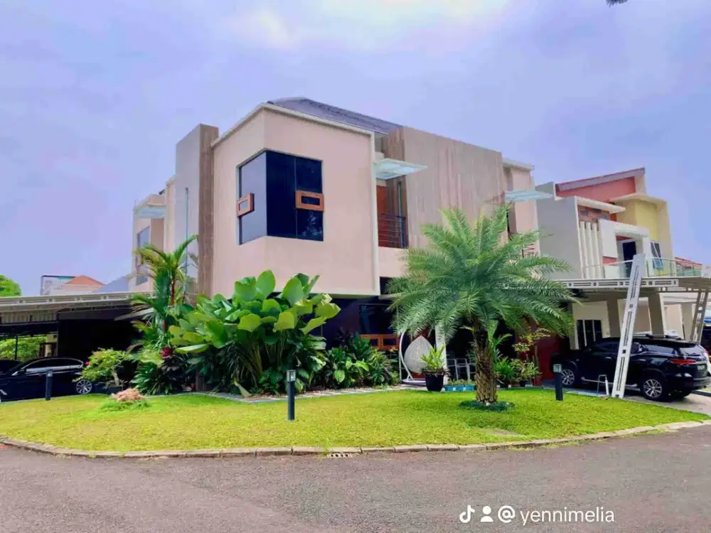 RUMAH 2 LANTAI POSISI HOEK CITRA GRAN CIBUBUR AKSES TOL JATIKARYA PRIVAT POOL RAPI SIAP HUNI