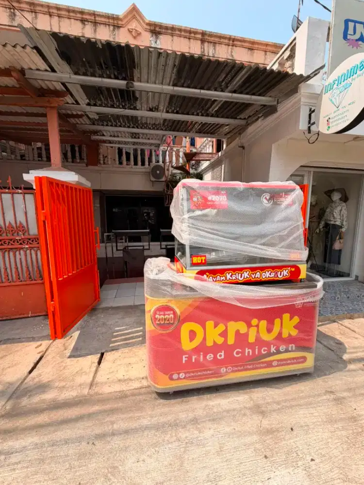 Jaga stand DKRIUK (COOK DAN JAGA)