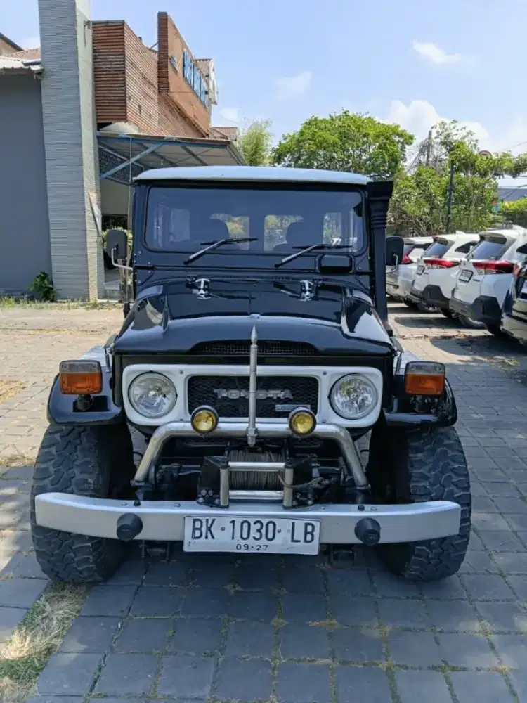 Toyota LandCruiser Hardtop Mesin 3B 4x4 Diesel BJ40 1983 Hitam