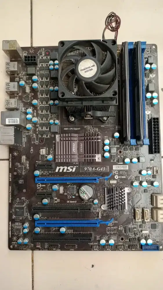 mainboard AMD soket AM3+ merk MSI  970