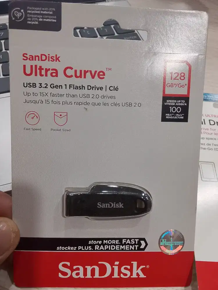 Jual Flashdisk 32 gb dan 128 gb
