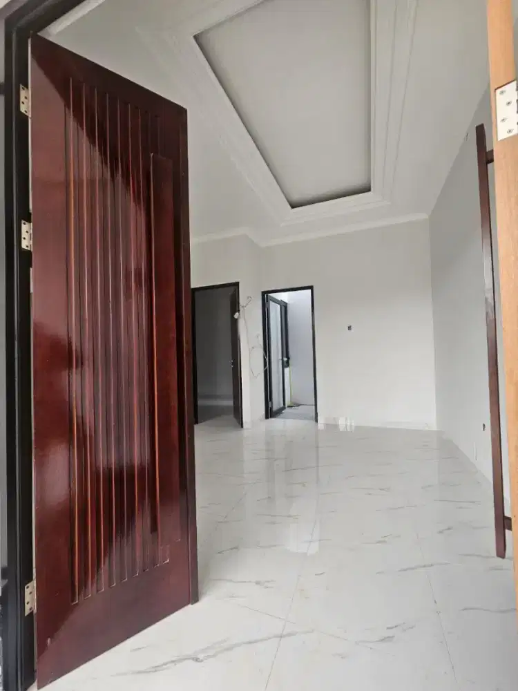 Murah, strategis, dua lantai di Cimanggis, ready