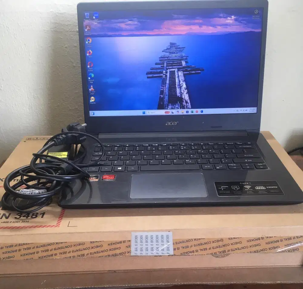 Laptop Acer Aspire Ryzen 3 Fullset Box