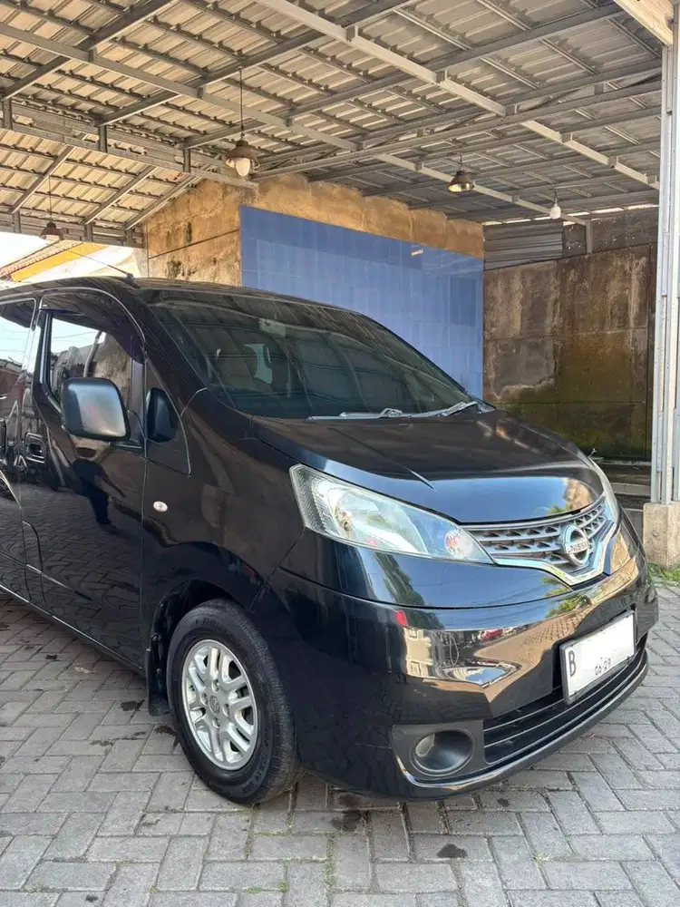 Nissan Evalia XV 1.5 AT 2014 – Hitam Plat B smp 2029