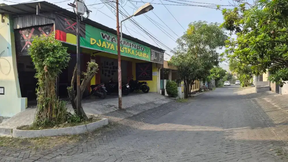 Jual rumah tempat usaha warmindo di Genuk Indah