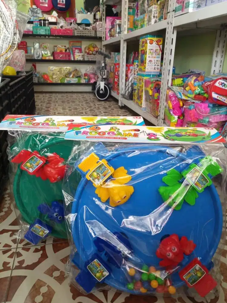 mainan anak hungry frog 4 set