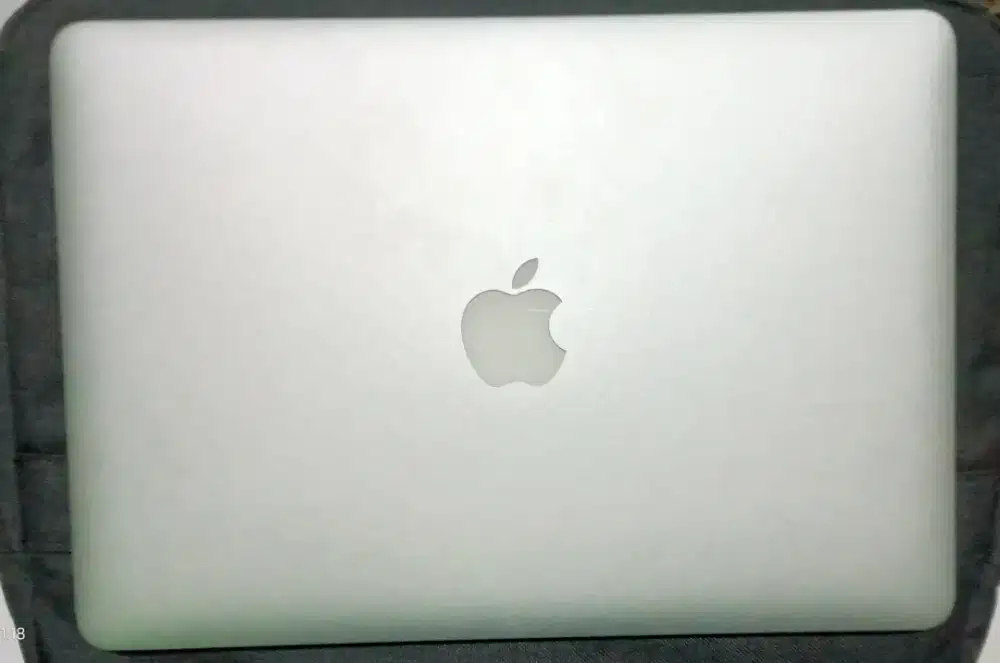 Macbook Air 13inch,  8/256