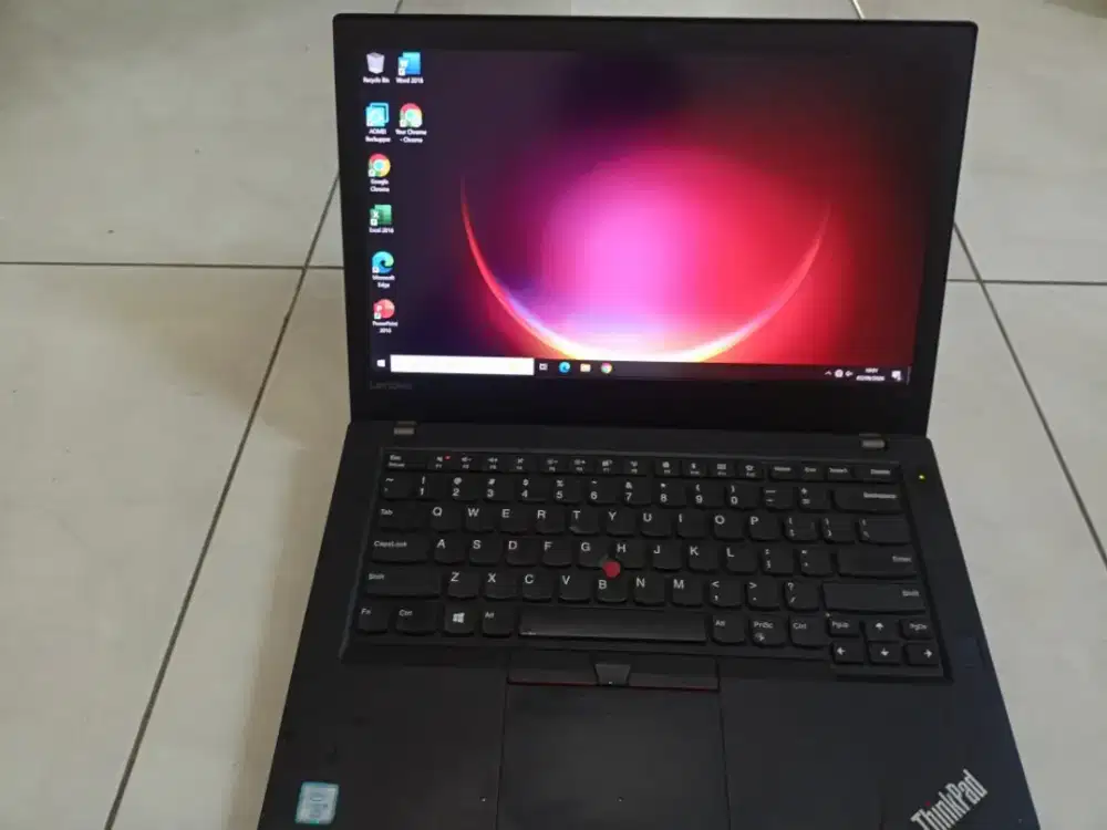 Laptop lenovo thinkpad T470 i5 gen 6 ssd 256gb ngebut