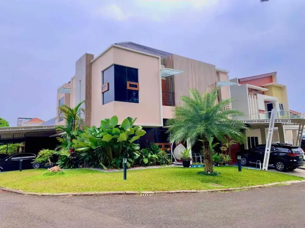 Dijual Rumah Mewah Posisi Hook SHM Ada kolam renang di Citra Grand Cibubur Jakarta Timur