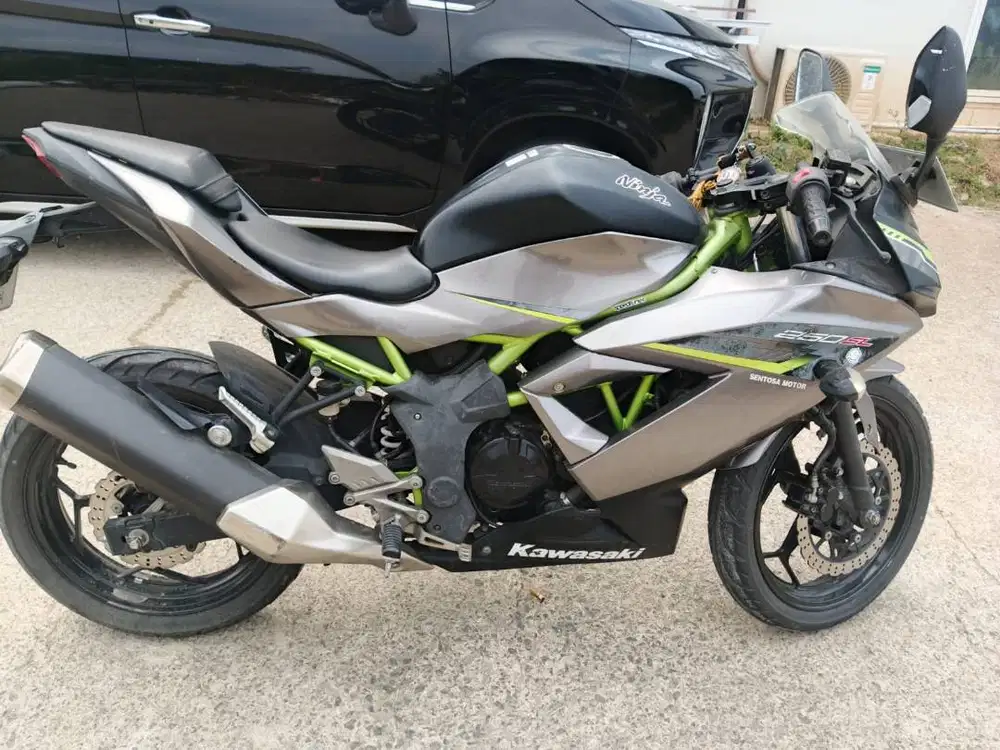 KAWASAKI NINJA MONO 250 SL 2018 BLACK KM LOW SIAP GASPOL