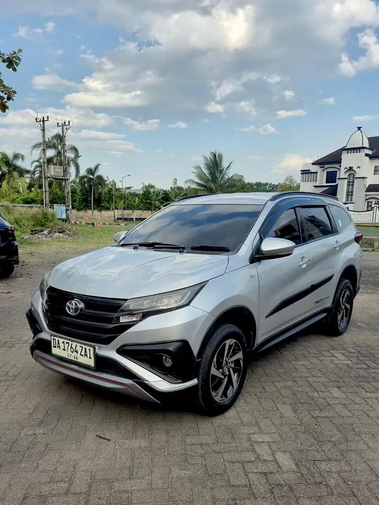 Toyota rush manual