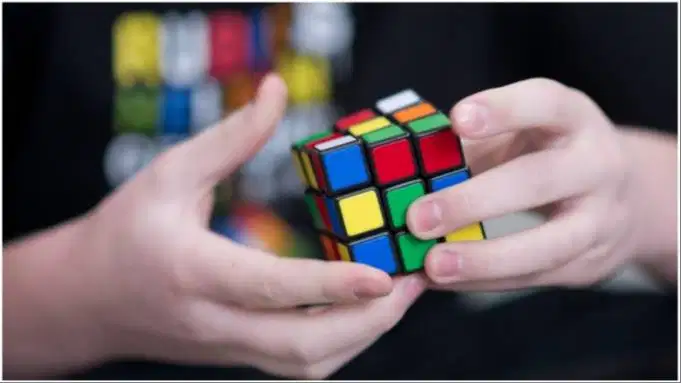 Privat permainan kubus rubik klasik 3x3 untuk anak-anak