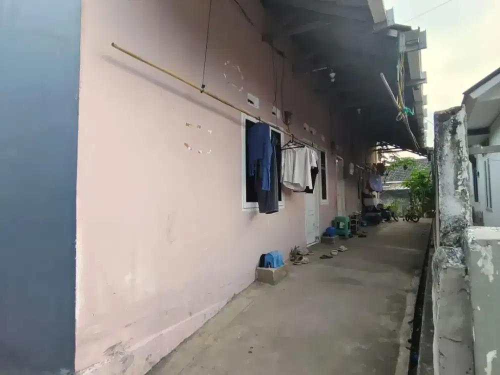 Di Jual Bedeng 3 Pintu