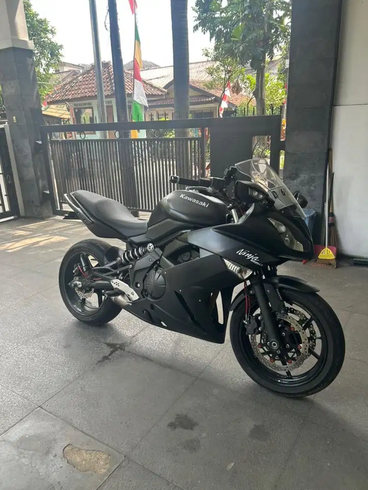 Dijual moge kawasaki ninja 650 R CBU (bukan cbr, aprilia, ducati, mv)