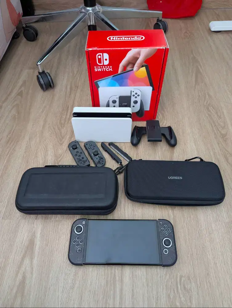 Nintendo Switch OLED 256GB White CE EF WE