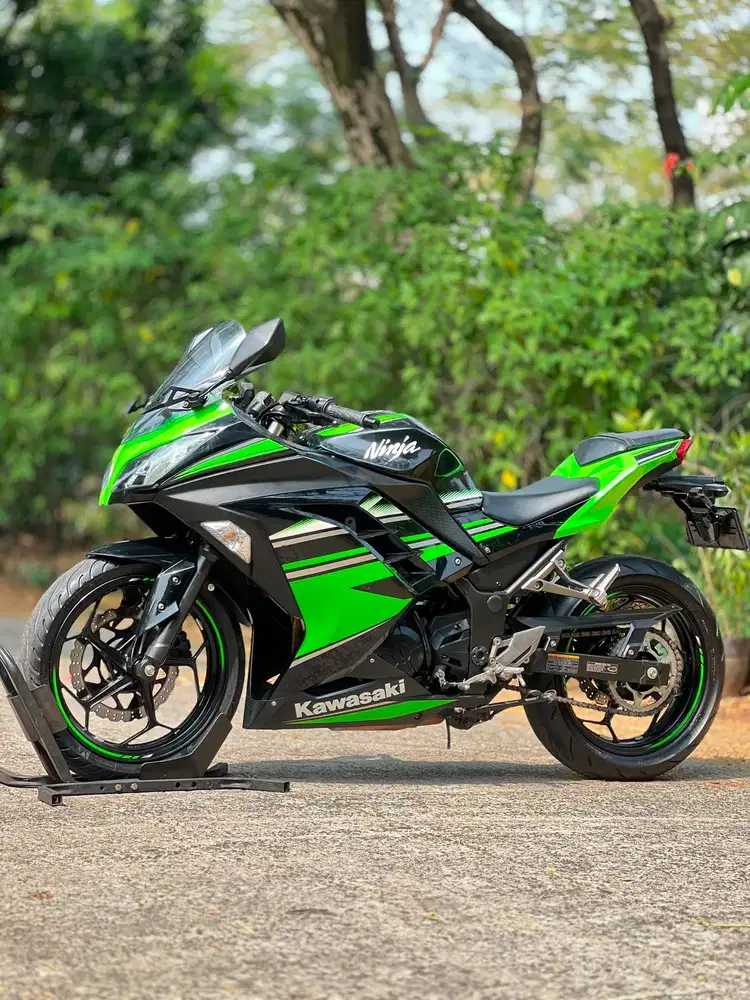 KAWASAKI NINJA 250 FI OLD 2016 HIJAU KM LOW PAJAK HIDUP SIAP RIDING