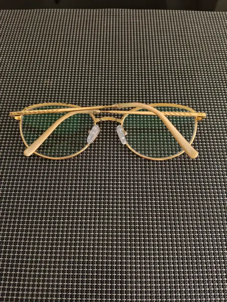 Kaca mata gold plated
