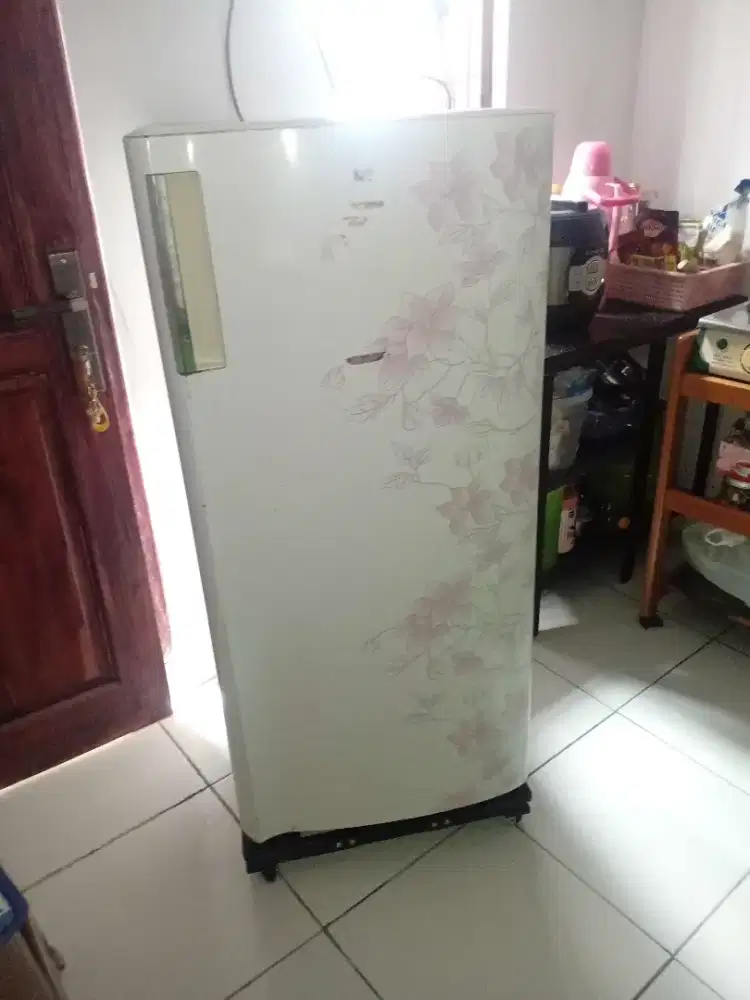Kulkas LG murah