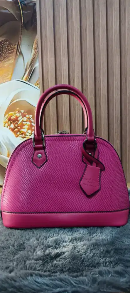 Tas LV model alma