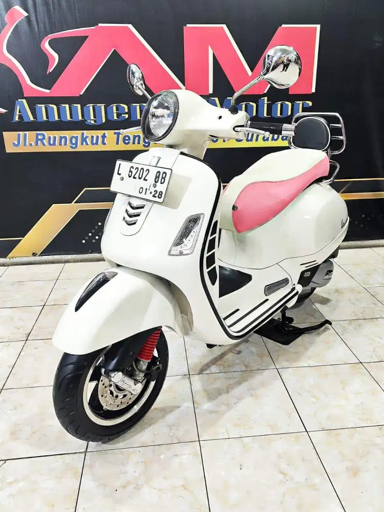 Piaggio GTS Classic 150cc ABS White inncone Th 2017. Anugerah Motor