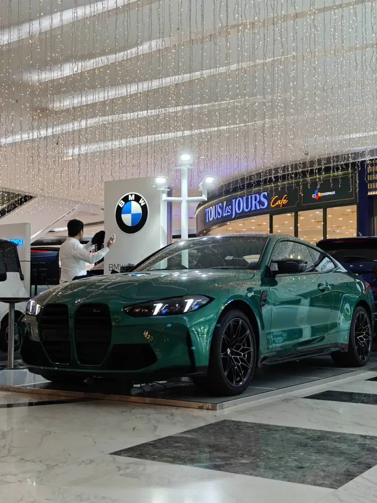 BMW M4 Competition Lci with M xDrive