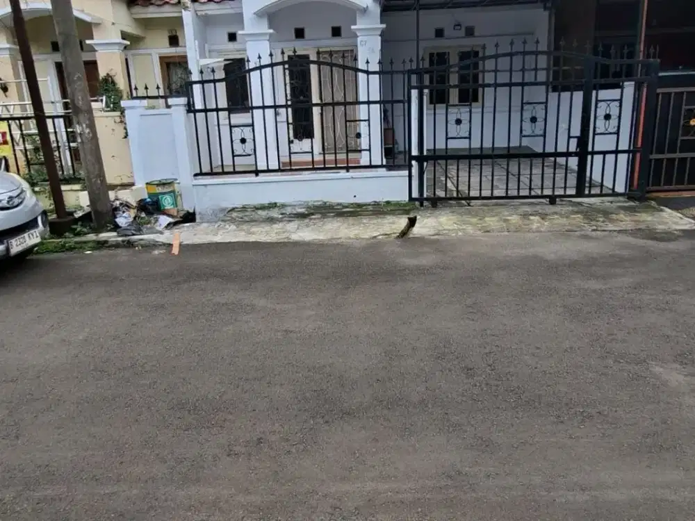 Rumah di Boulevard Hijau Kota Harapan Indah Bekasi