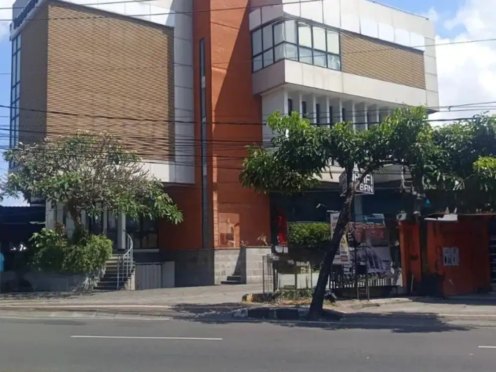 DIJUAL GEDUNG KANTOR 4 LANTAI + BASEMENT – MAHENDRADATTA, DENPASAR