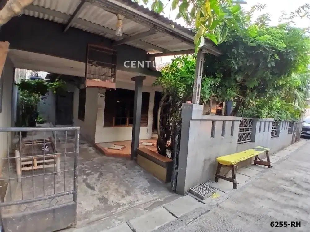 Dijual Rumah Strategis Harga Menarik Di Pd Kacang Timur