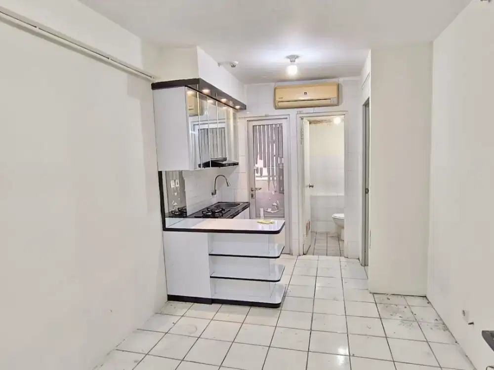 Di Sewakan apartemen gading residence type 2br Semi furnish
