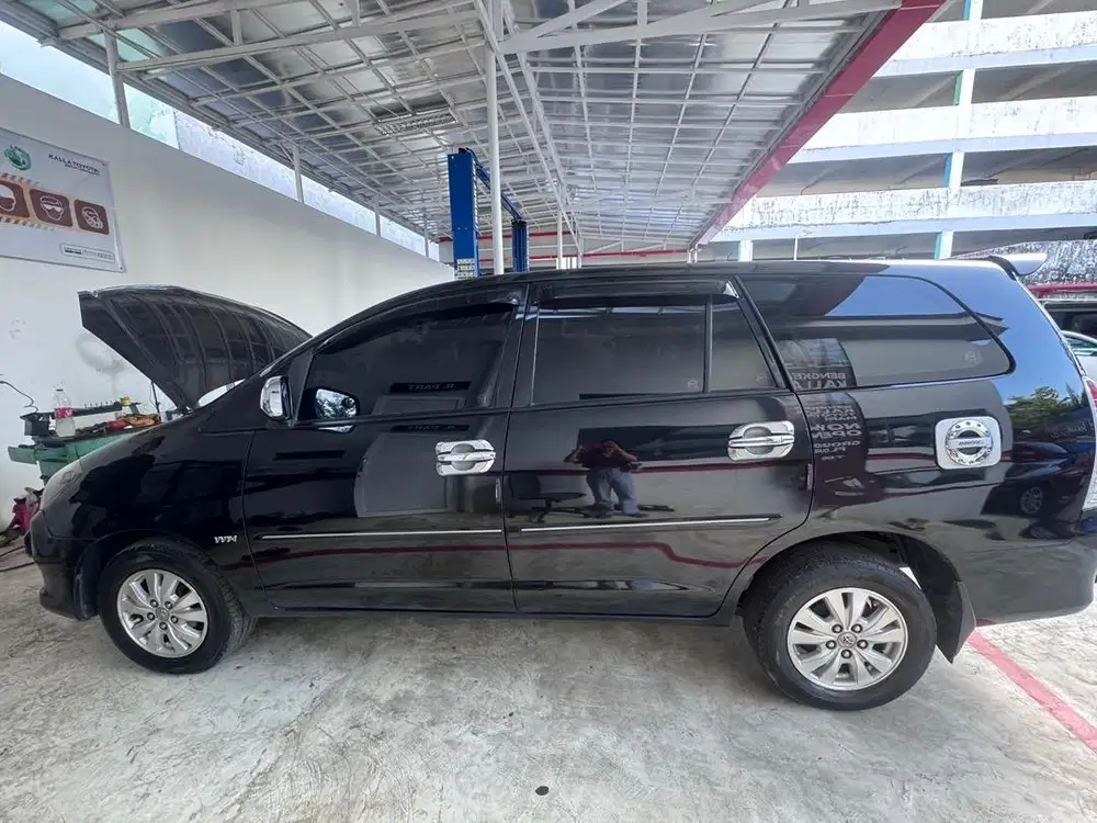 Kijang innova 2010 akhir