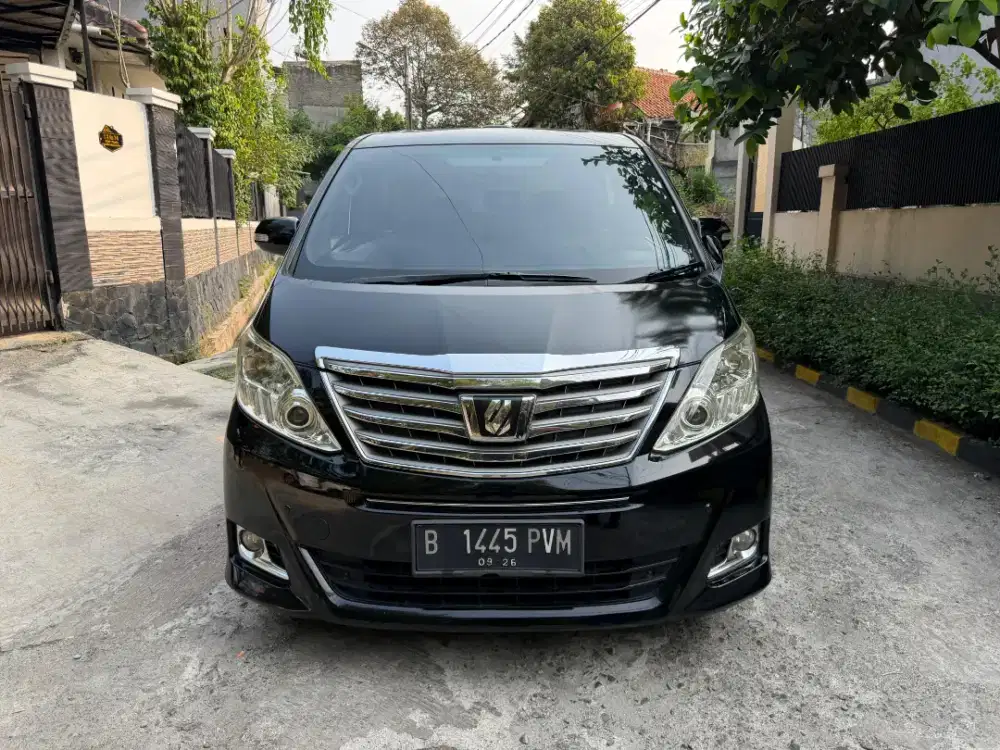 Toyota Alphard 2014