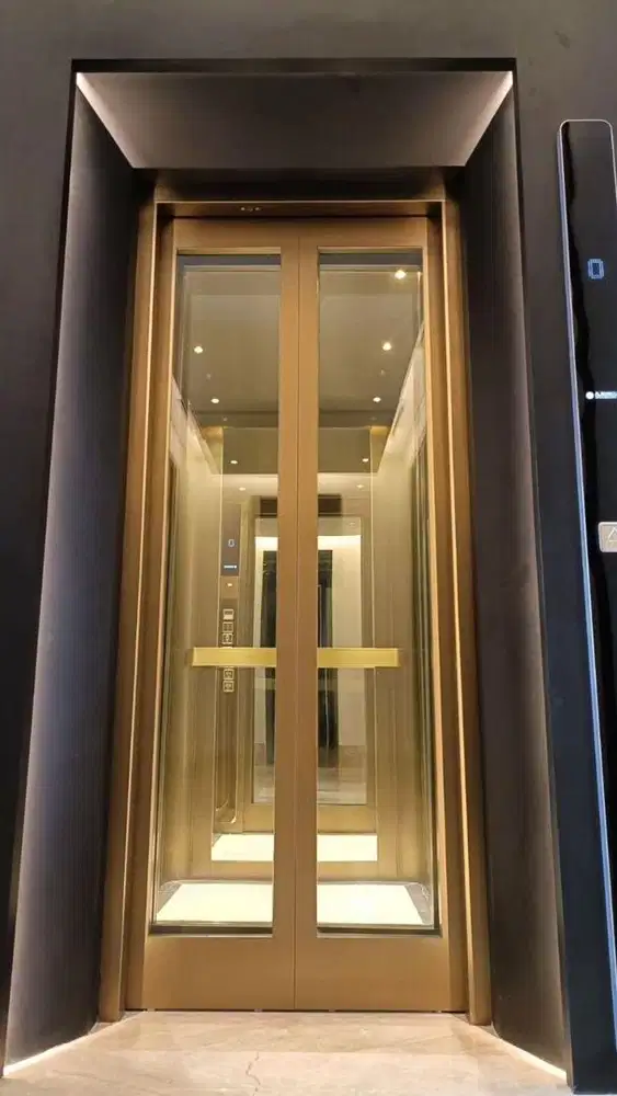 Elevator dan escalator