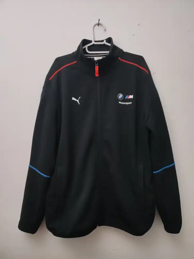 JUAL CEPAT JAKET SPORT BMW LIKE NEW GOOD CONDITION LAYAK PAKAI