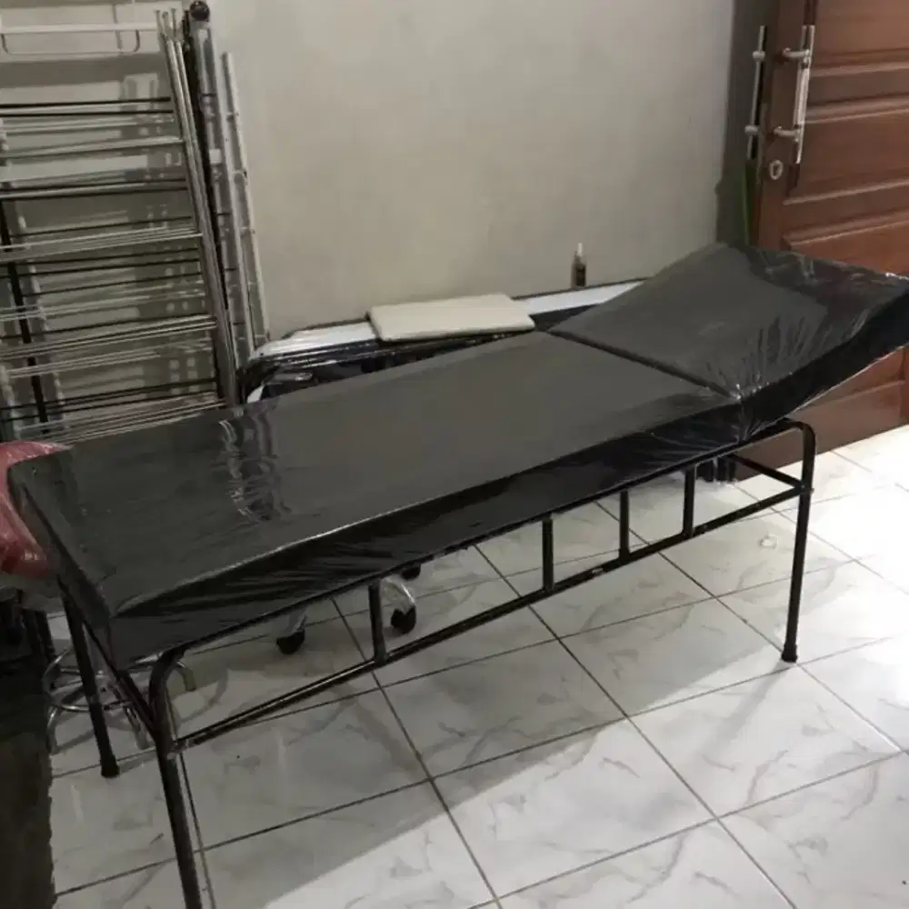 Dijual bed eyelash dan kursinya