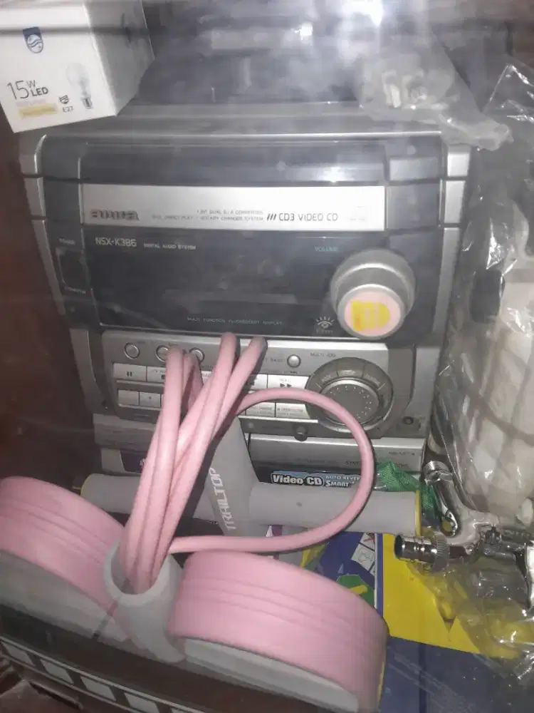 Tape cd radio merek aiwa