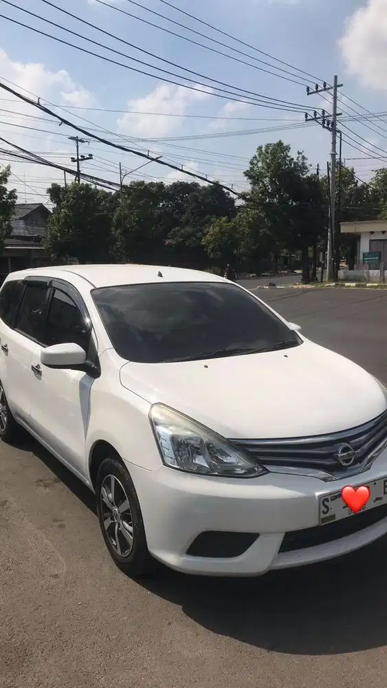 Grand livina low KM