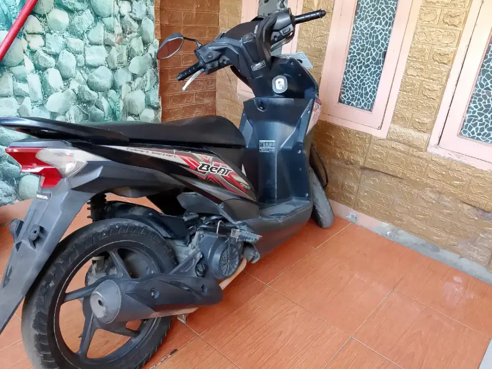 DIJUAL HONDA BEAT SPORTY 2016 – HITAM